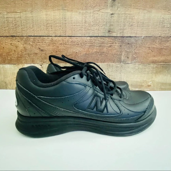 New Balance 577 Leather Walking Sneakers - Picture 2 of 7